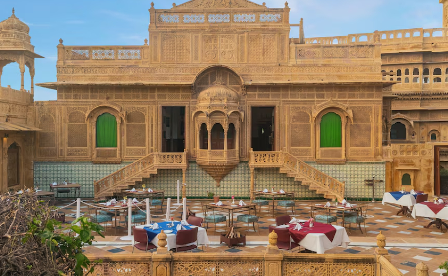 Monsoon Palace (Sajjan Garh)